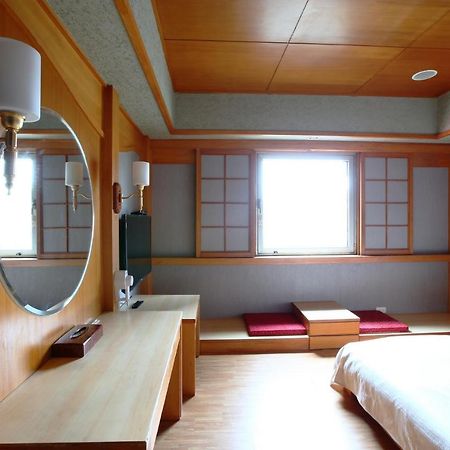 Hua Du Hotel 지룽 외부 사진
