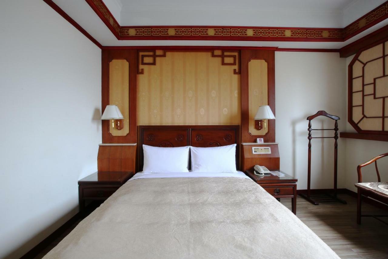 Hua Du Hotel 지룽 외부 사진