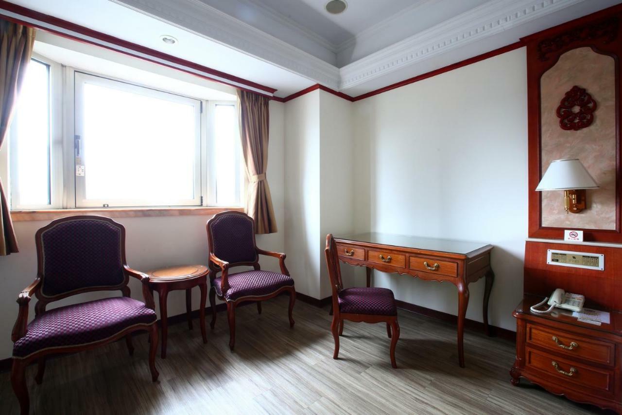 Hua Du Hotel 지룽 외부 사진