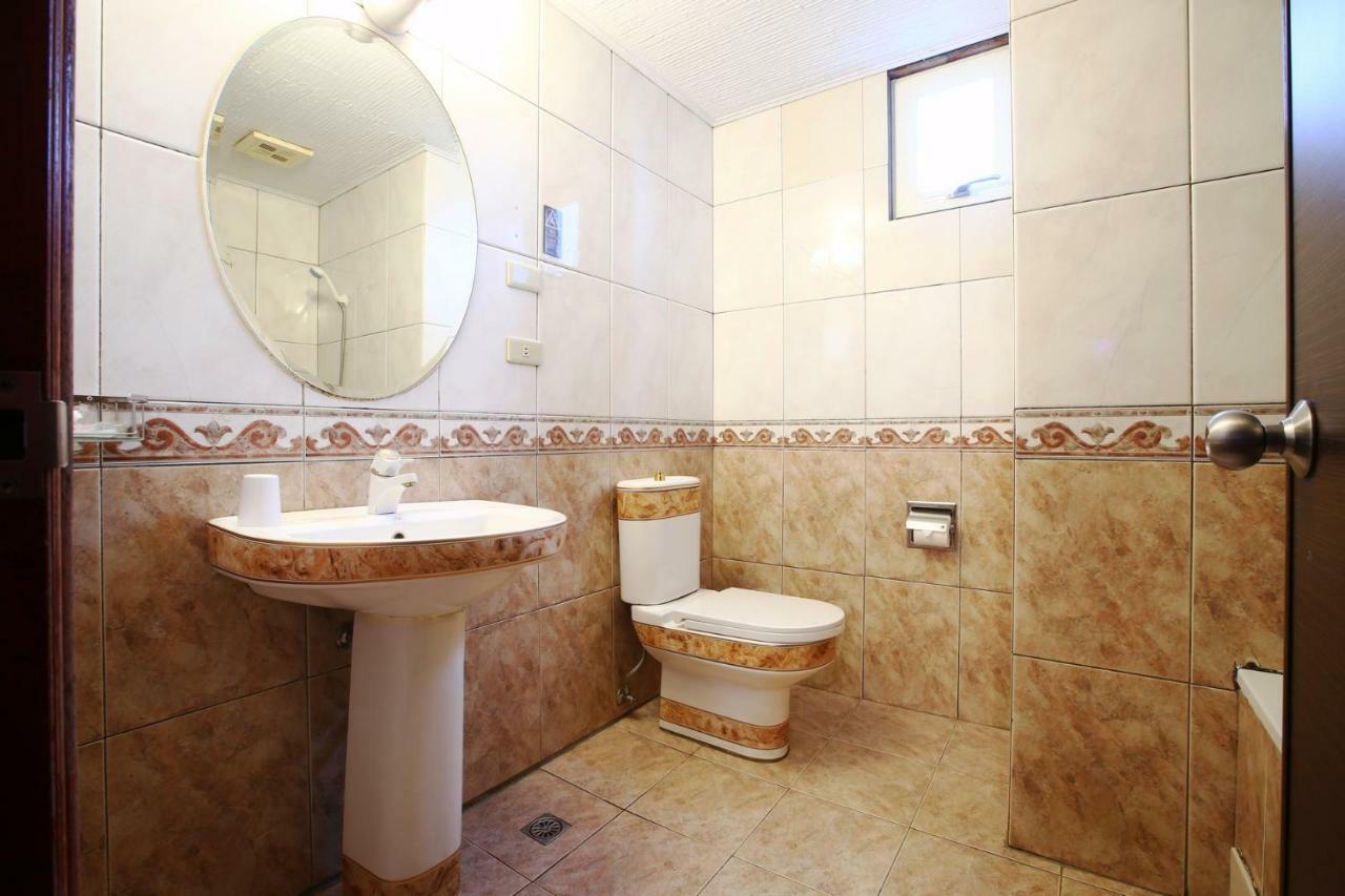 Hua Du Hotel 지룽 외부 사진