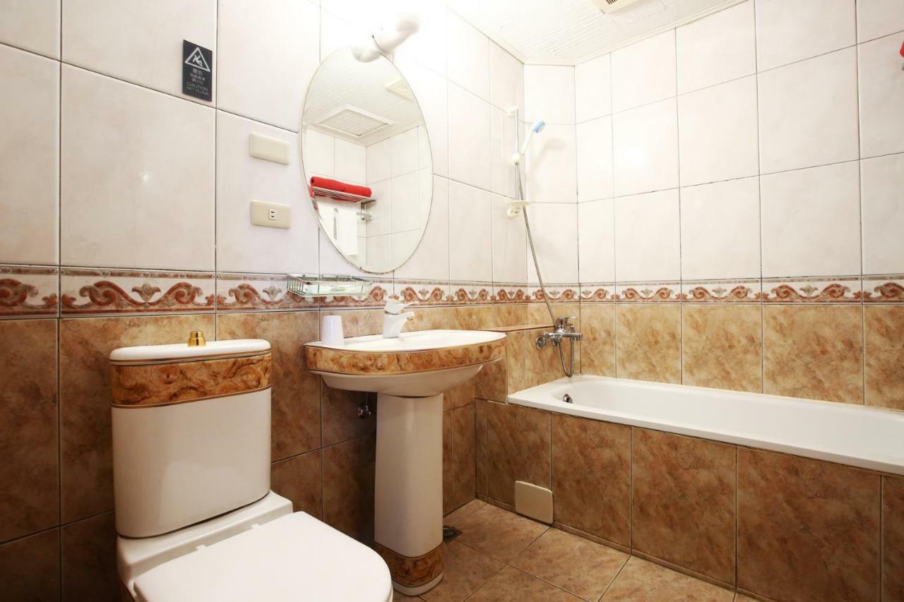 Hua Du Hotel 지룽 외부 사진