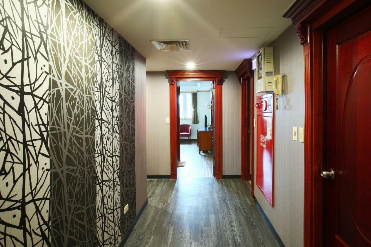 Hua Du Hotel 지룽 외부 사진