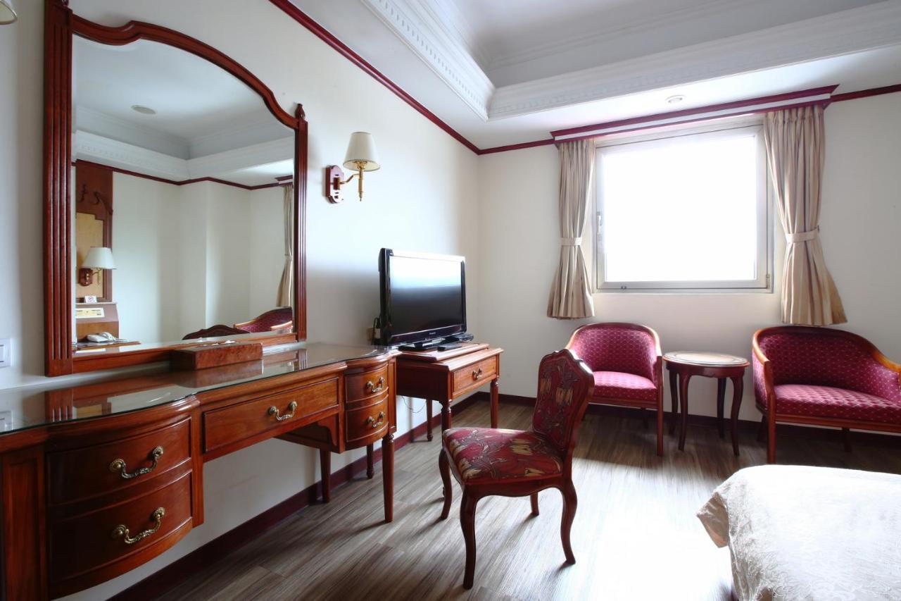 Hua Du Hotel 지룽 외부 사진