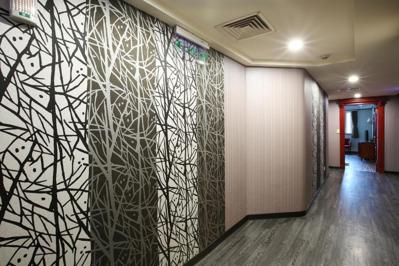 Hua Du Hotel 지룽 외부 사진